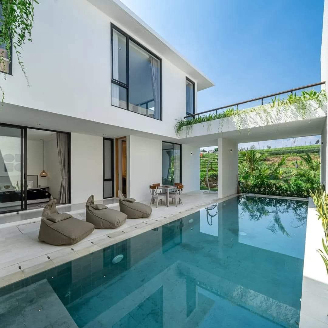 Villa  3 Bed Pererenan EK-3393