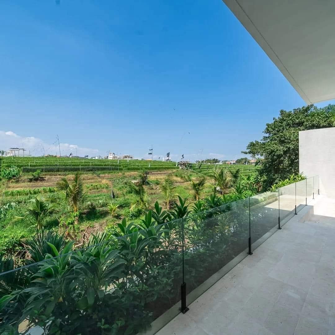 Villa  3 Bed Pererenan EK-3393