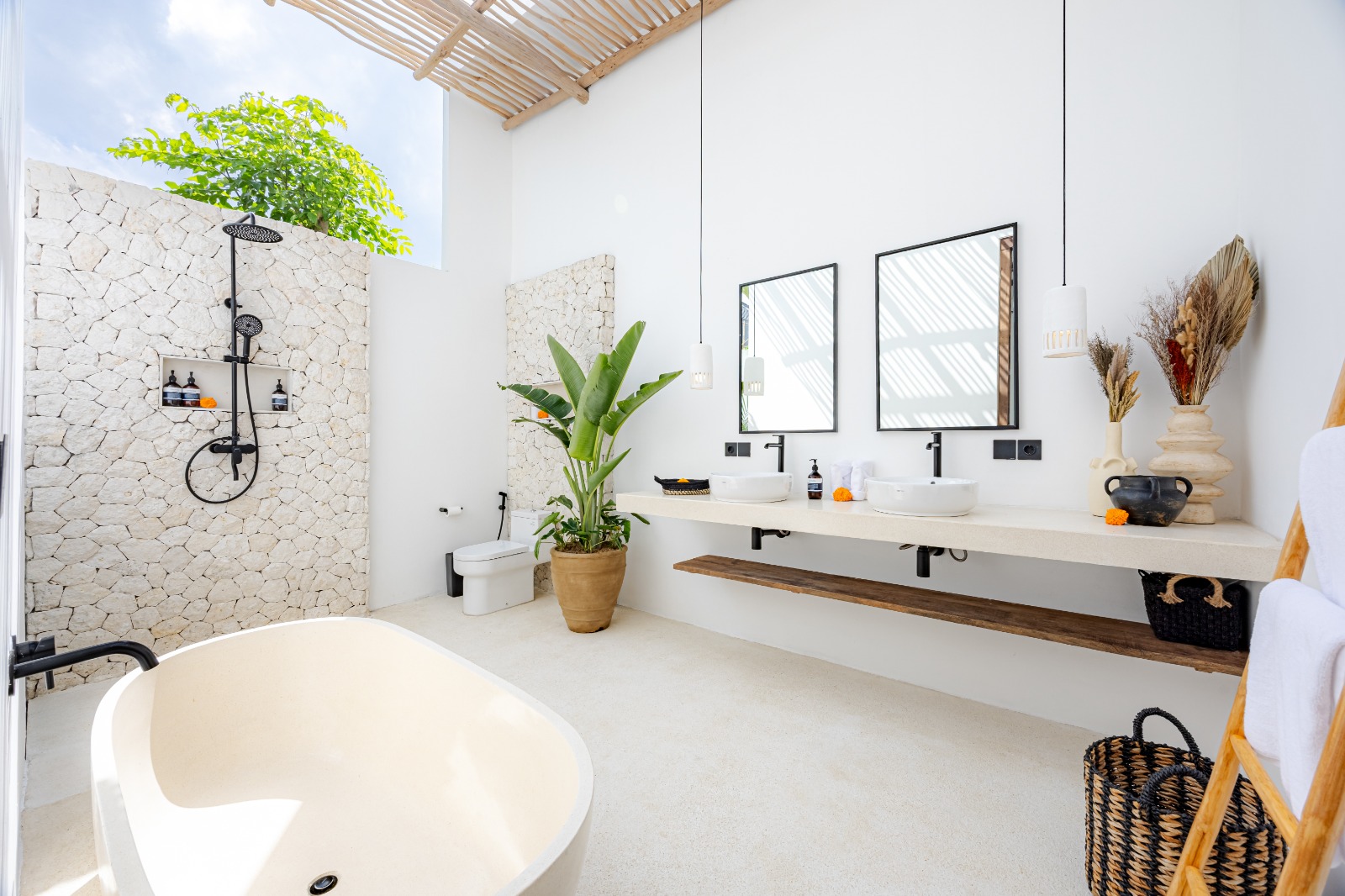 Villa 1 Bed In Kedungu PR-3605