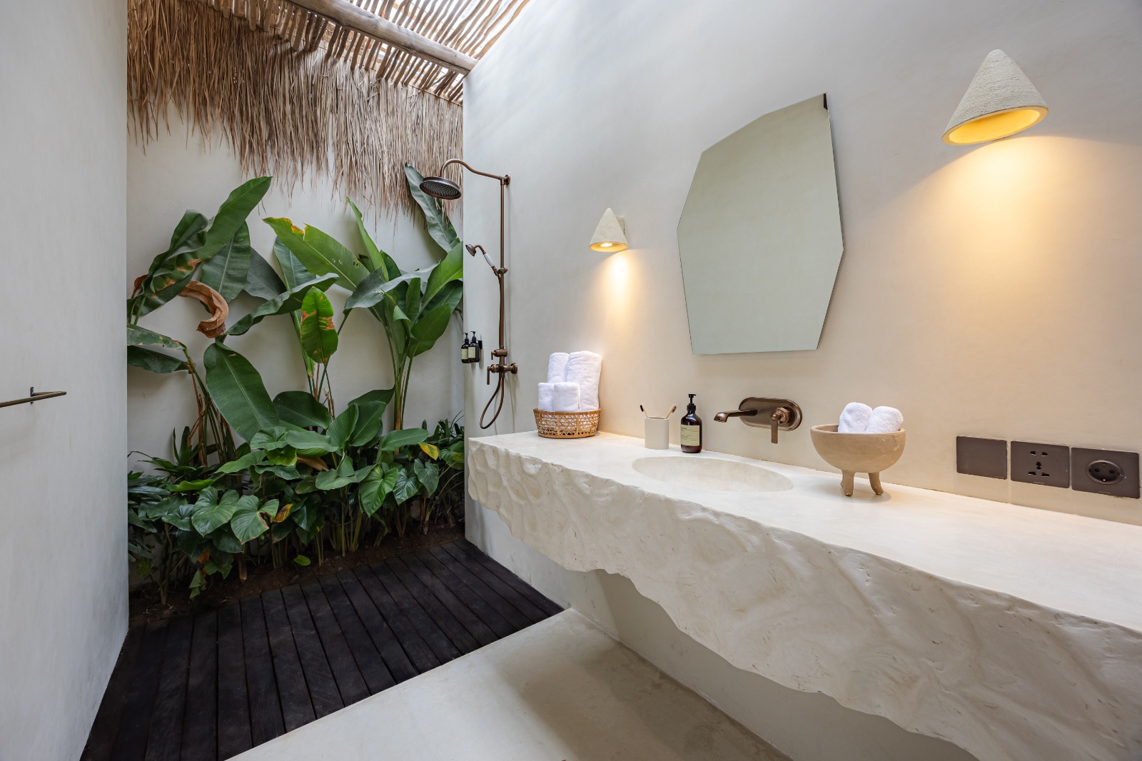 Villa 2 Bed Kedungu PR-3587