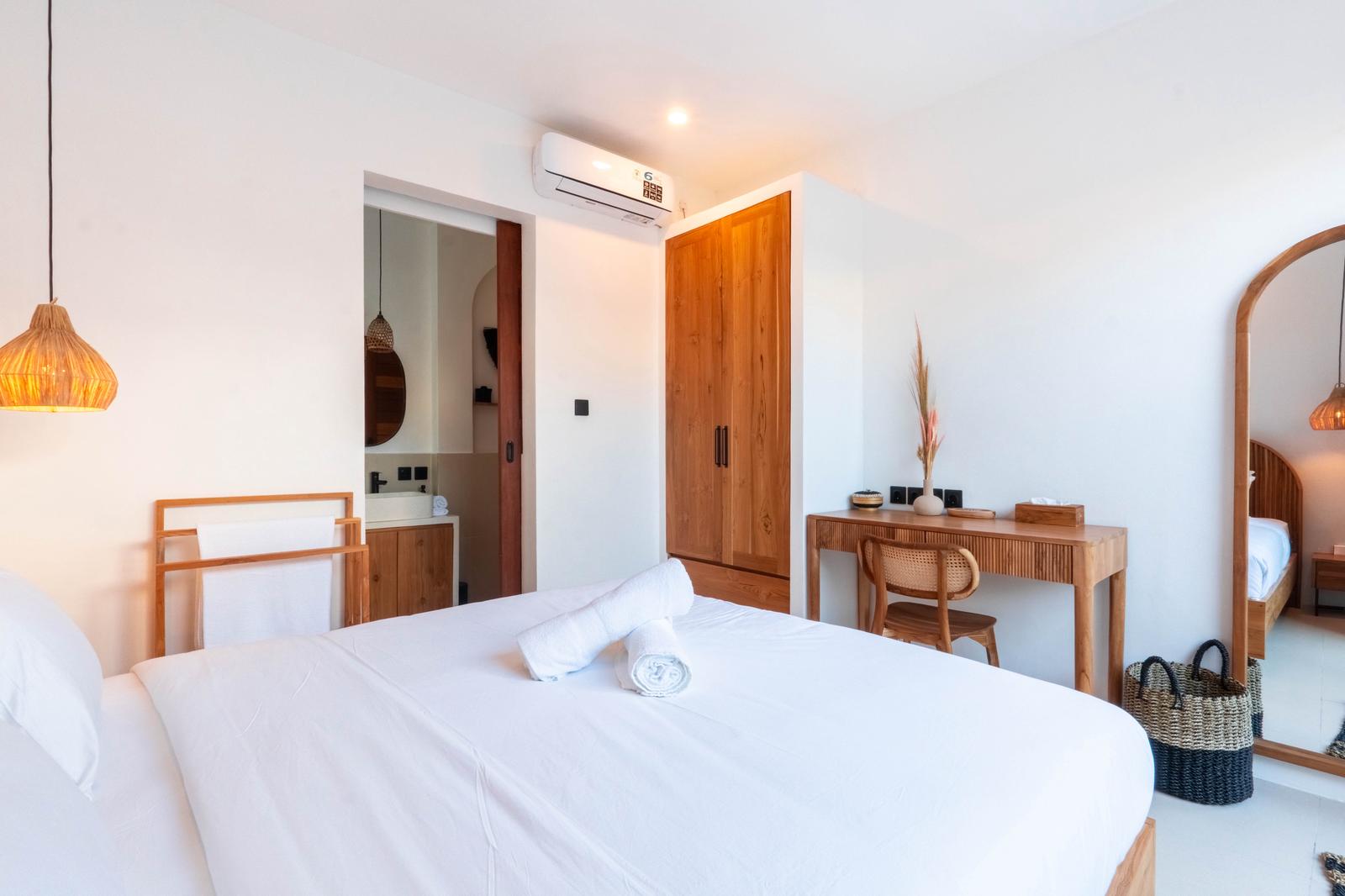 Villa 3 Bed In Berawa AK-3579