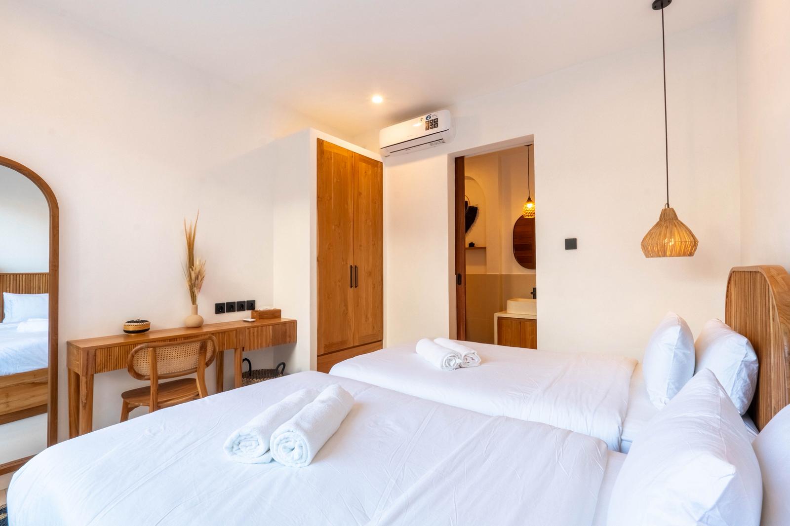 Villa 3 Bed In Berawa AK-3579