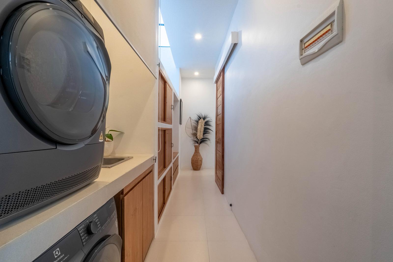 Villa 3 Bed Berawa, AK-3579