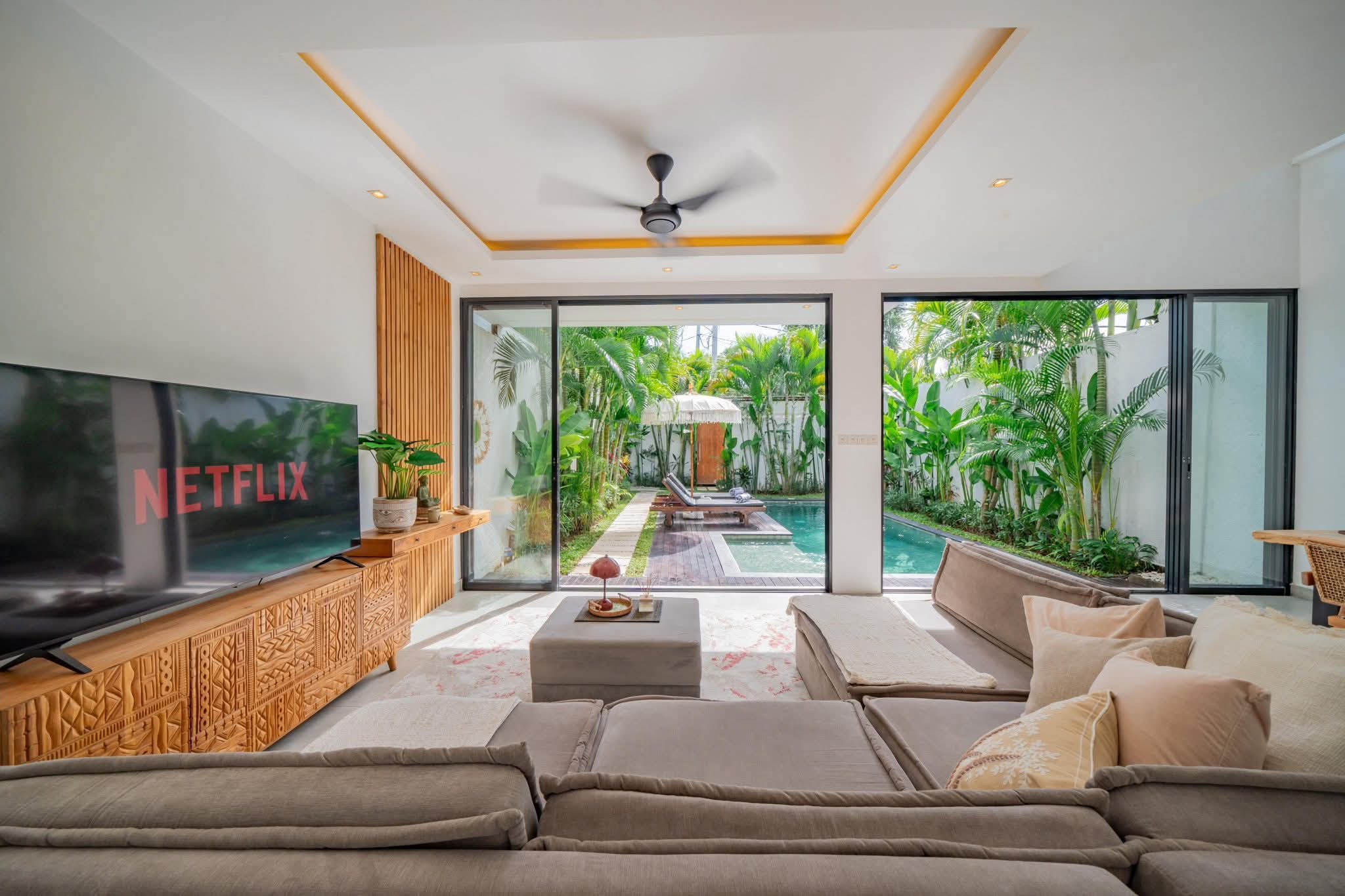 Villa 3 Bed In Berawa PO-3931