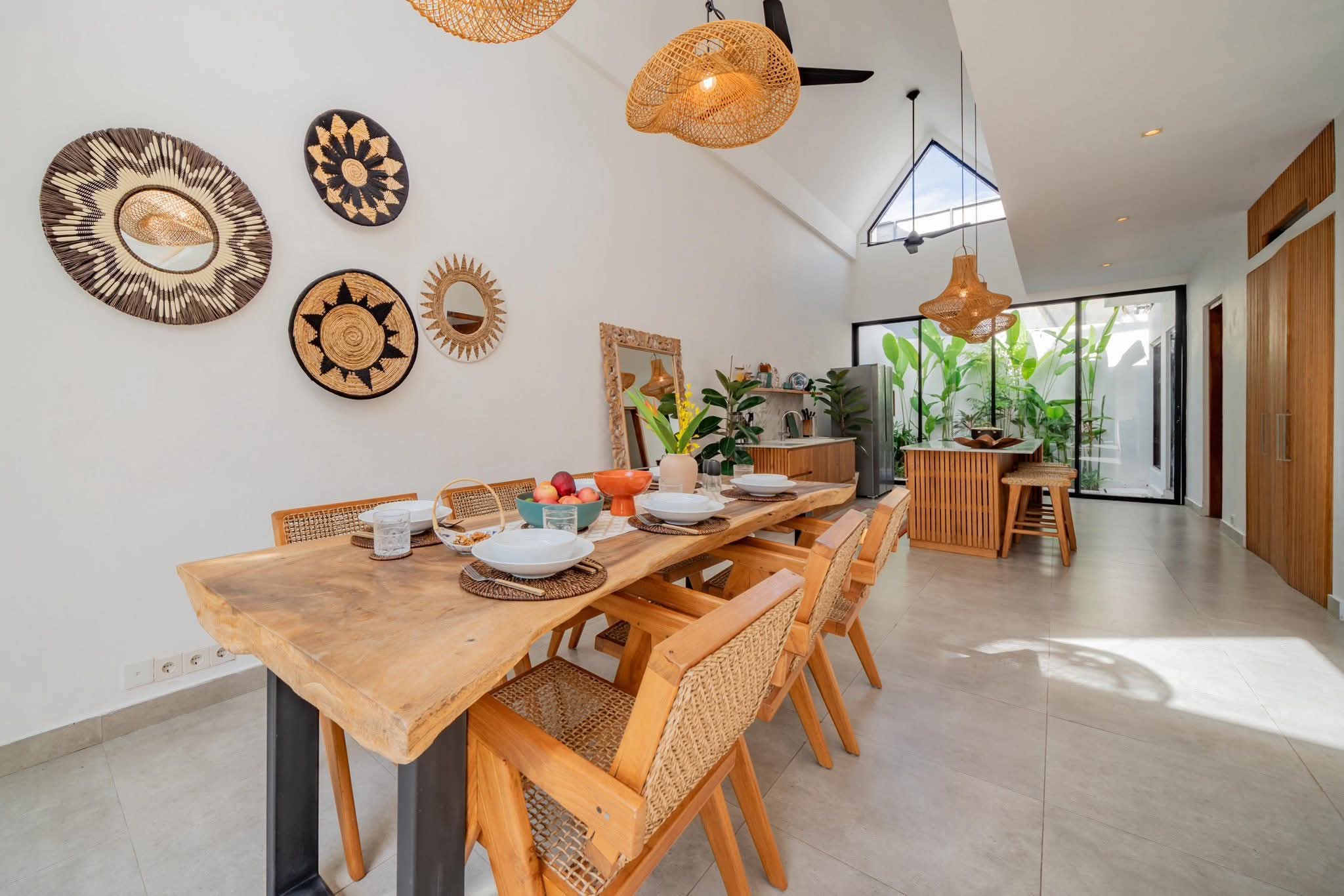 Villa 3 Bed In Berawa PO-3931
