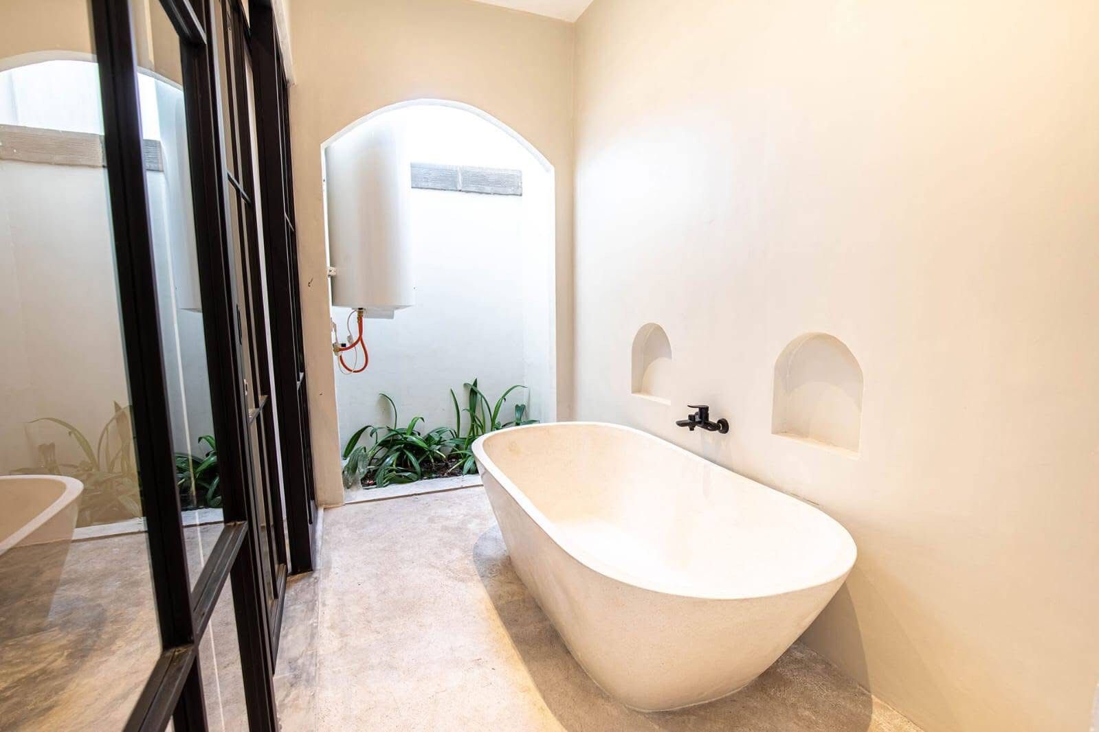 Villa 3 Bed In Jl Batu Mejan PR-4152