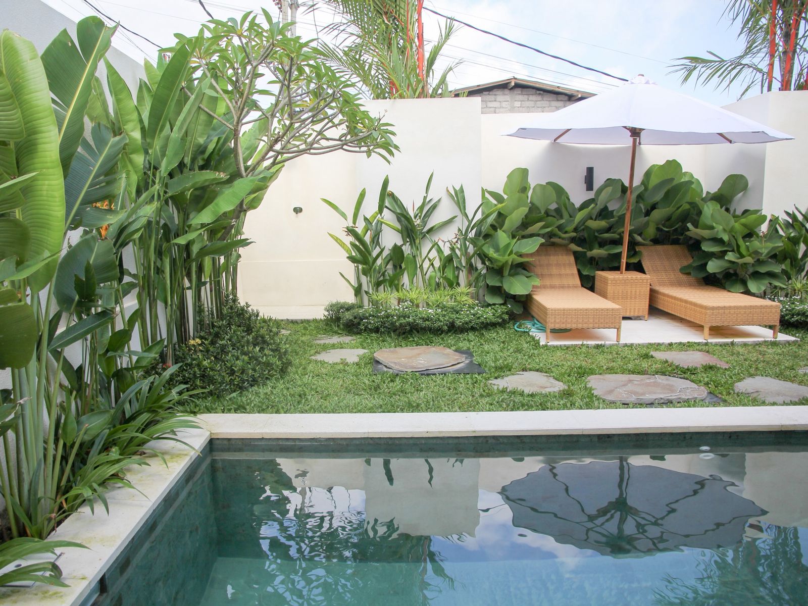 Villa 3 Bed In Mumbul,Nusa Dua TN-4142