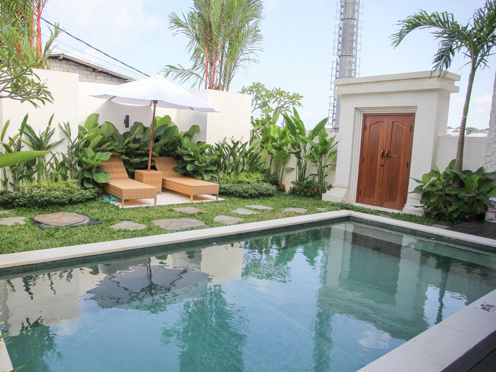 Villa 3 Bed In Mumbul,Nusa Dua TN-4142