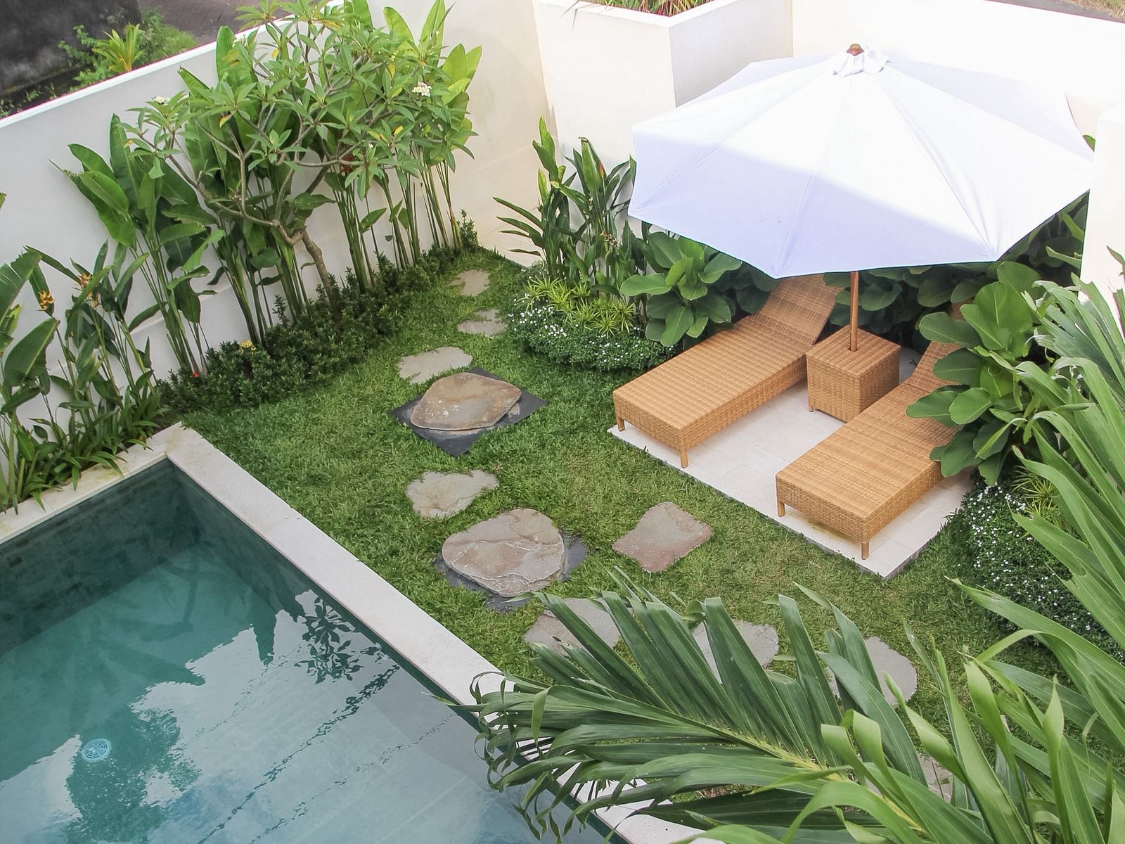 Villa 3 Bed In Mumbul,Nusa Dua TN-4142