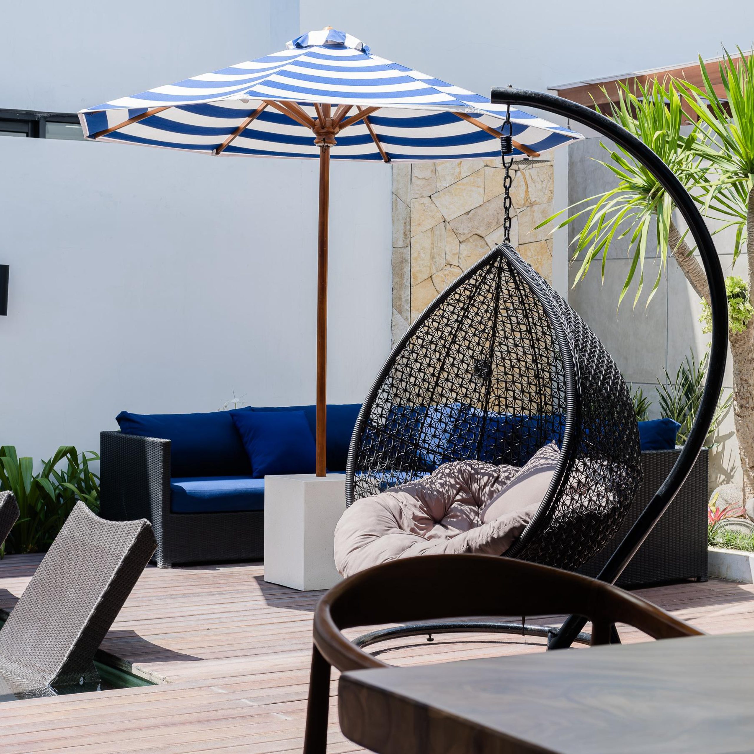 Villa 3 Bed In Padonan EK-3824