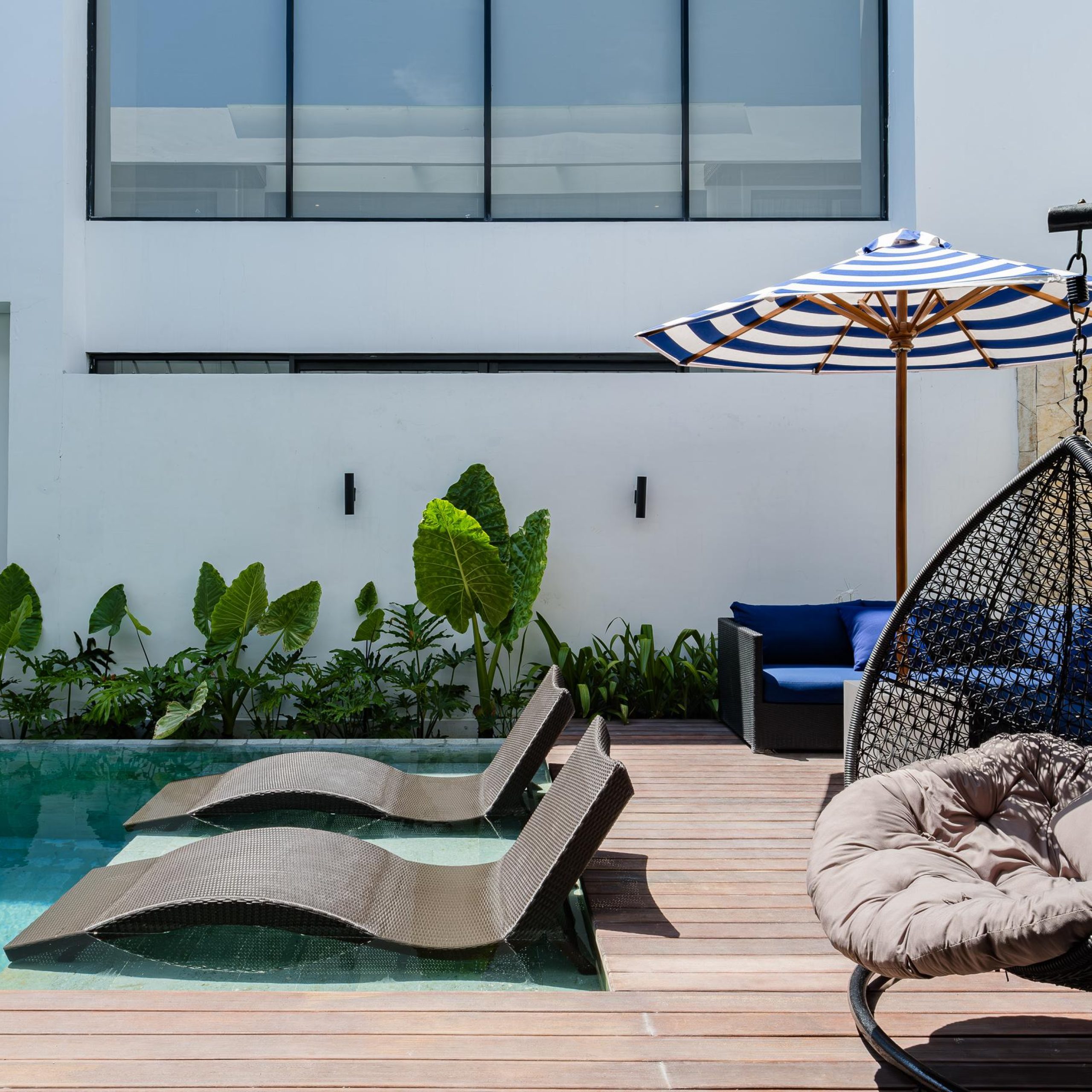 Villa 3 Bed In Padonan EK-3824