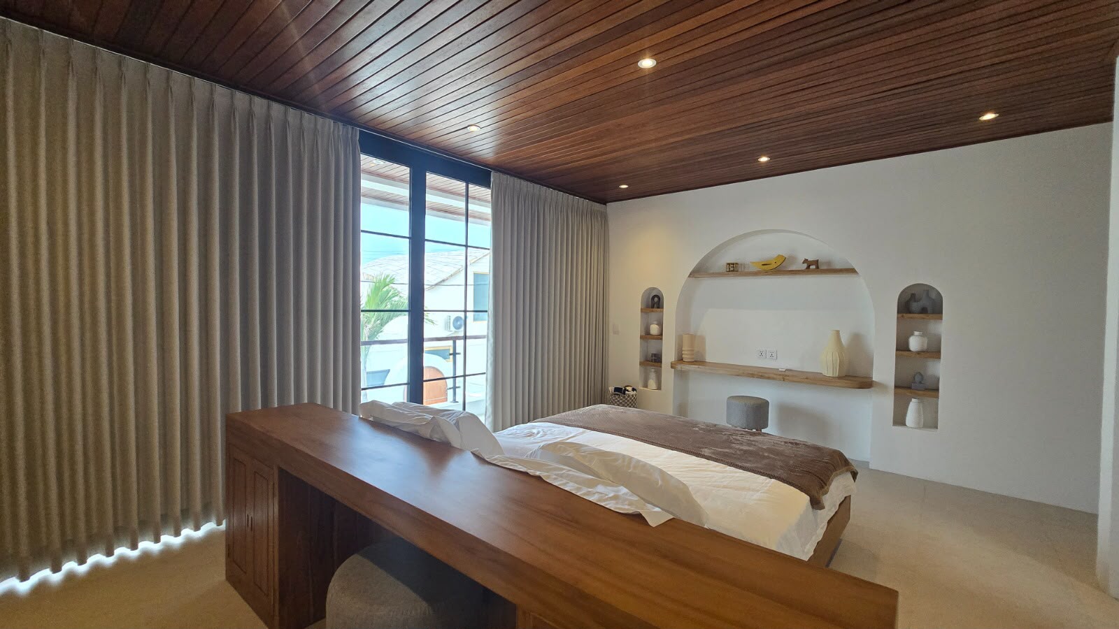 Villa  3 Bed EK-3748