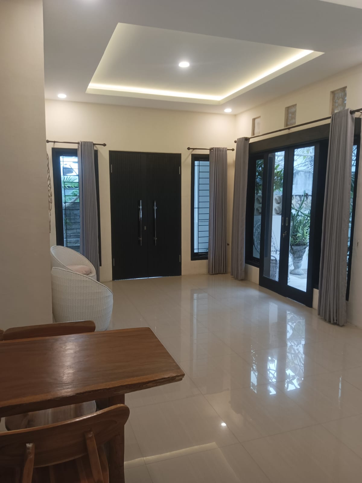 Villa 3 Bed In Pererenan EK-4164