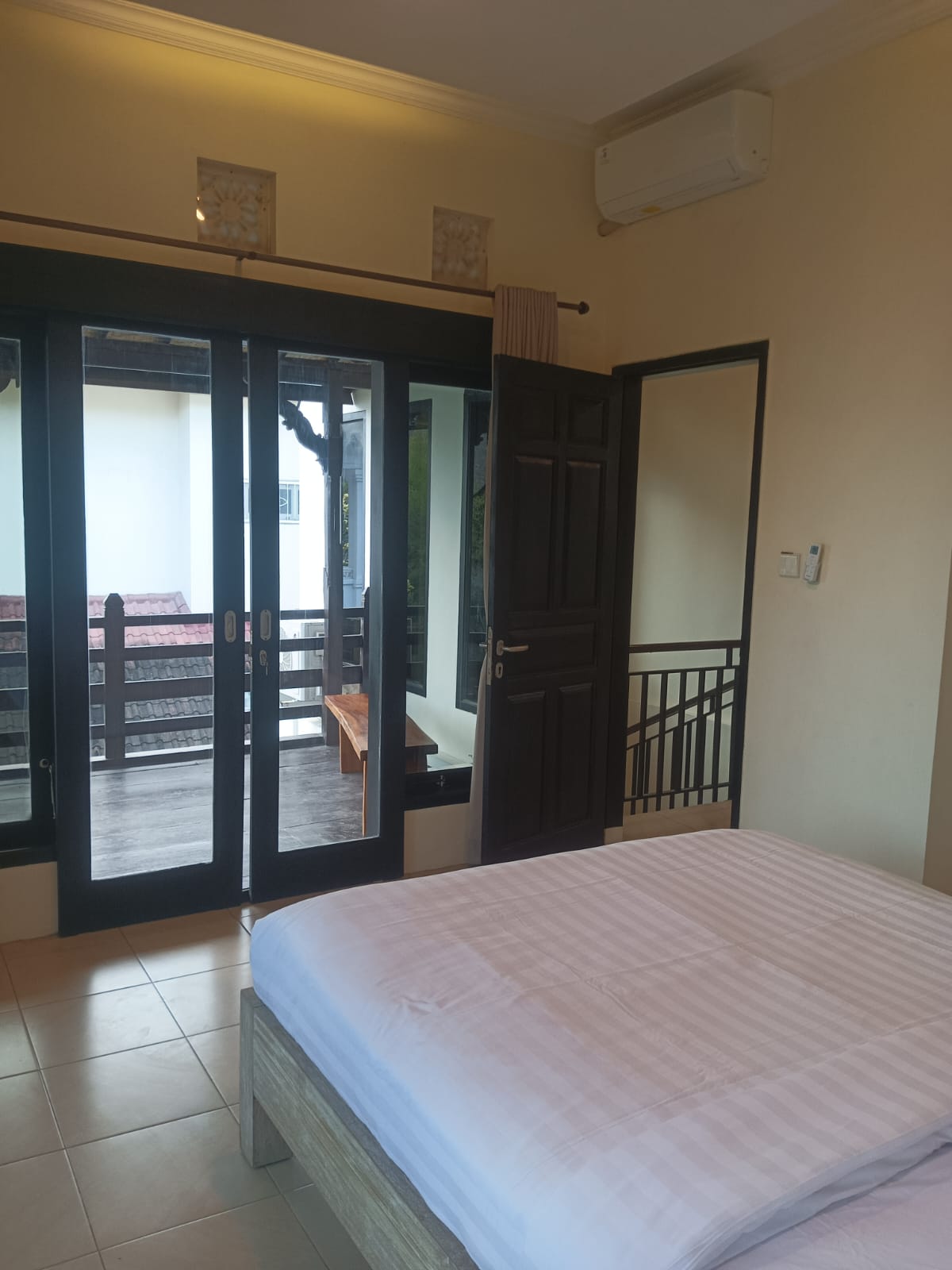 Villa 3 Bed In Pererenan EK-4164
