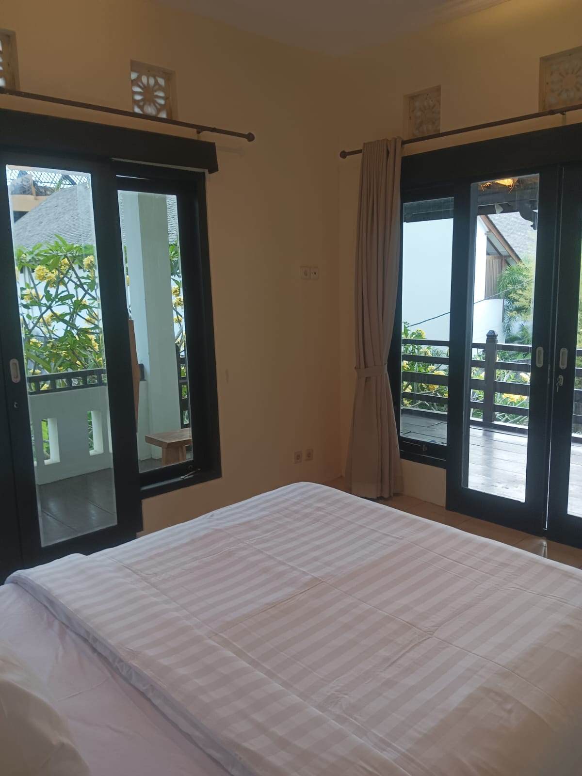 Villa 3 Bed In Pererenan EK-4164