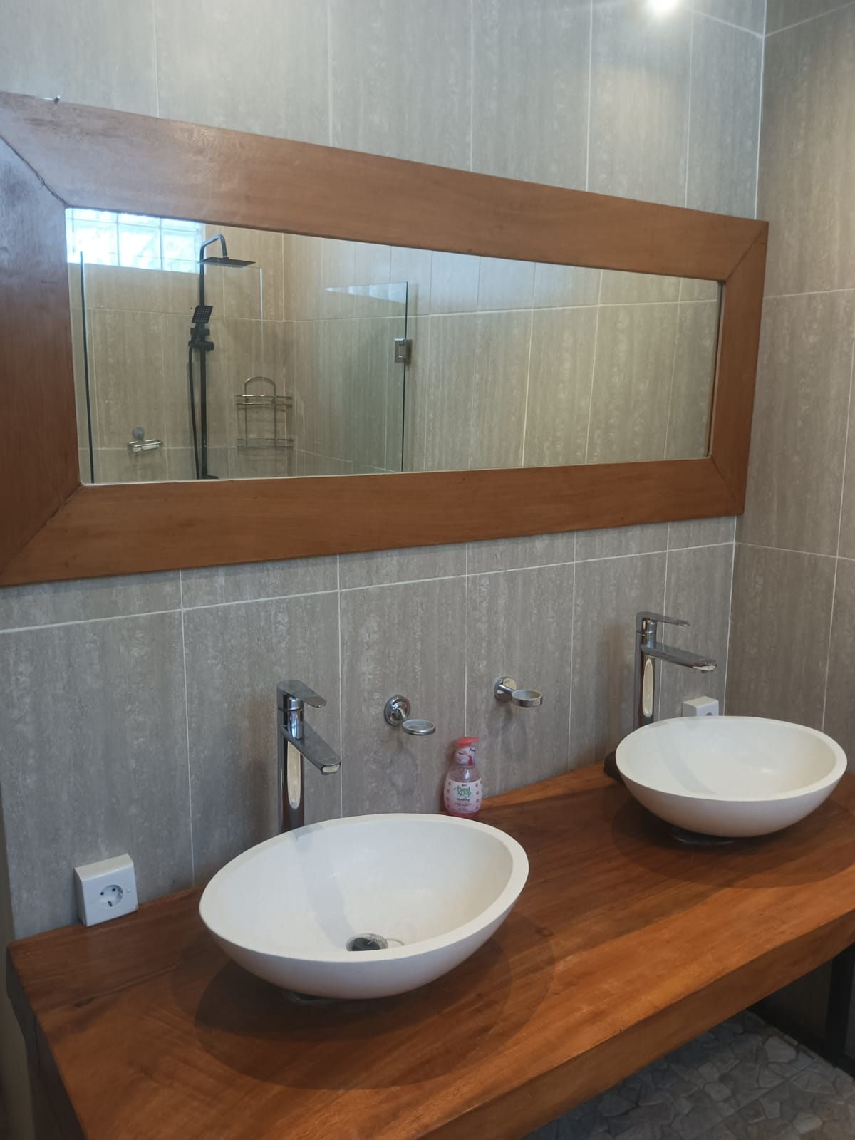 Villa 3 Bed In Pererenan EK-4164