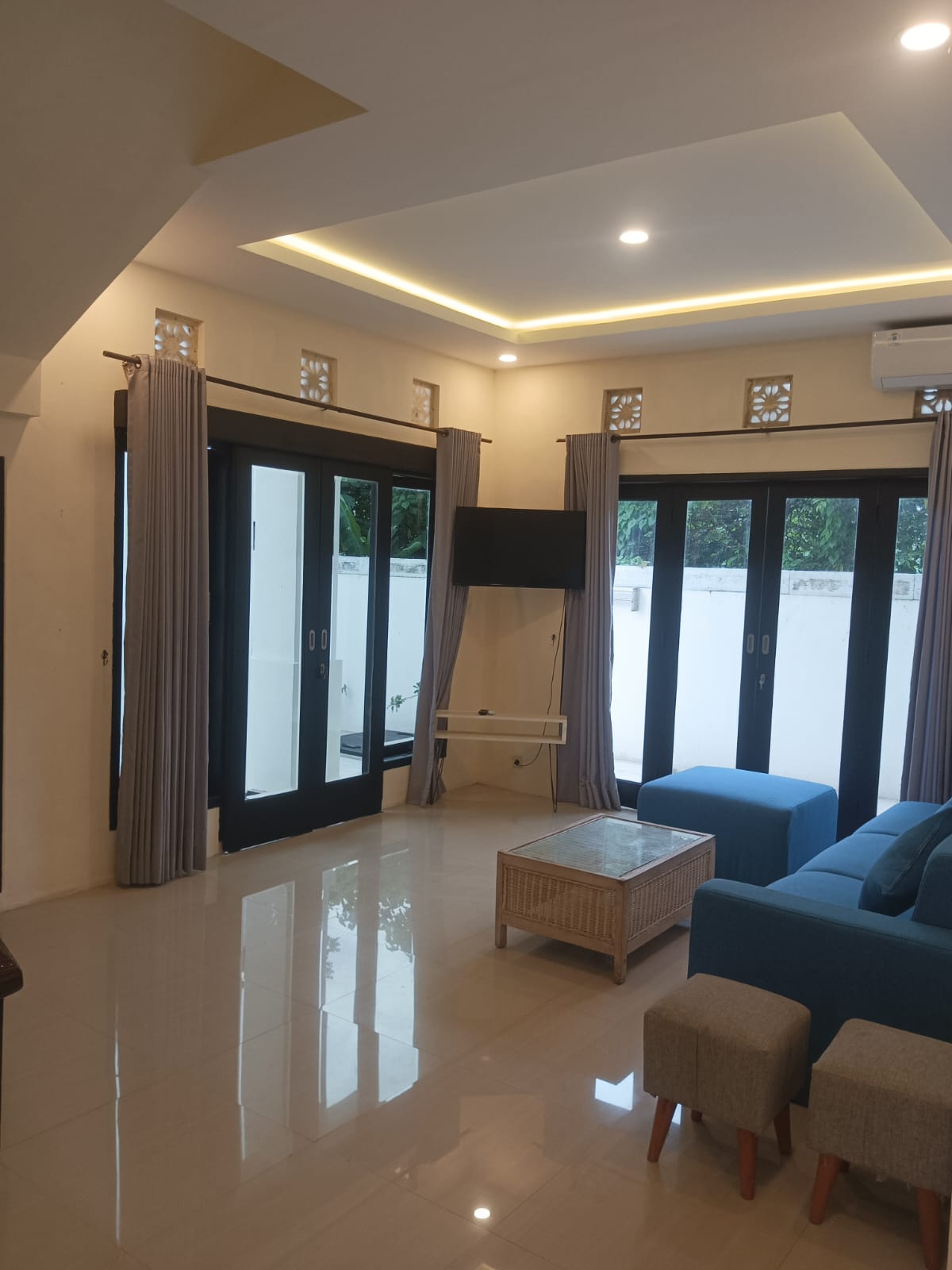 Villa 3 Bed In Pererenan EK-4164