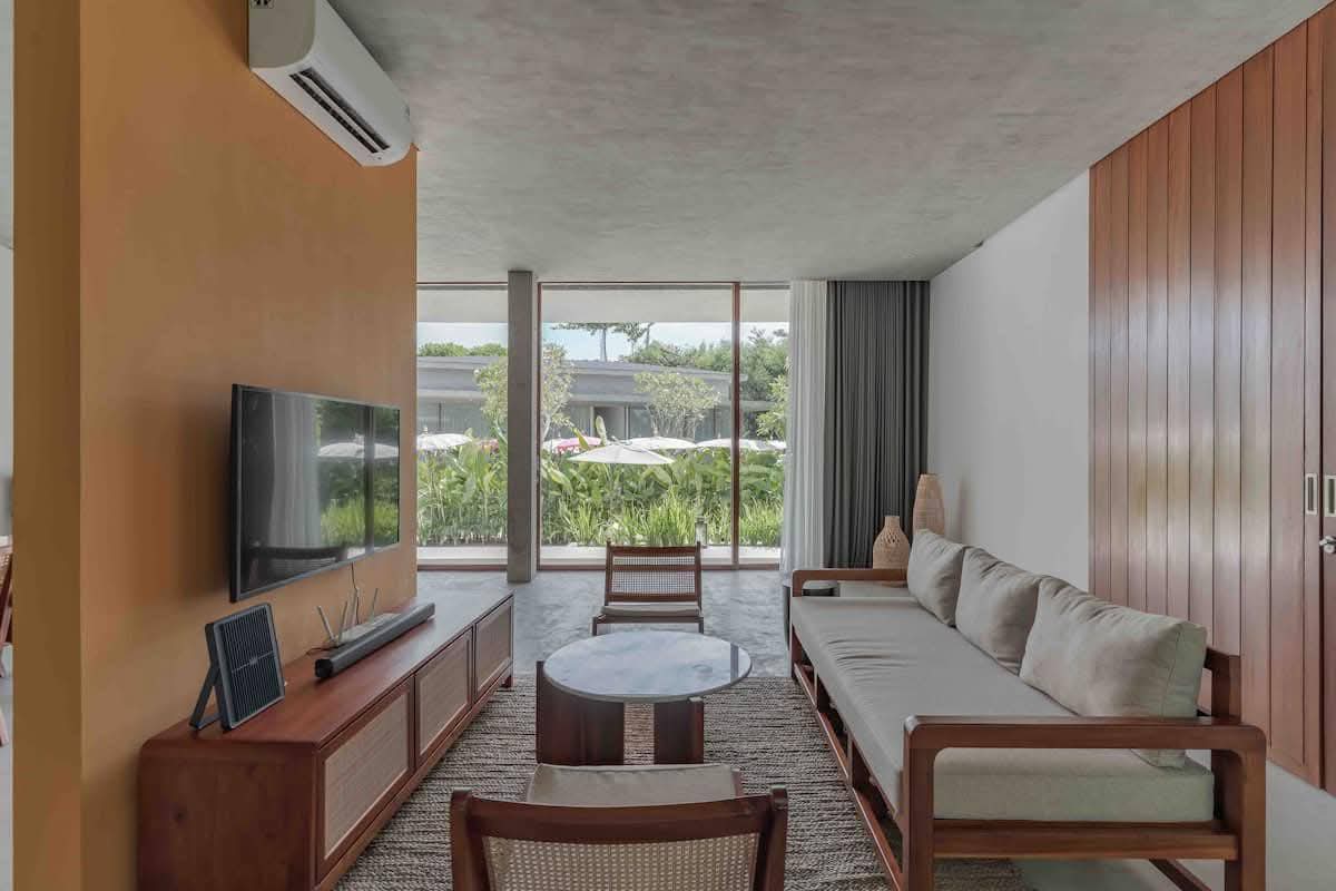Villa 3 Bed In Pererenan PO-3878