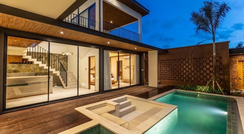 Villa 3 Bed In Seminyak PO-4312