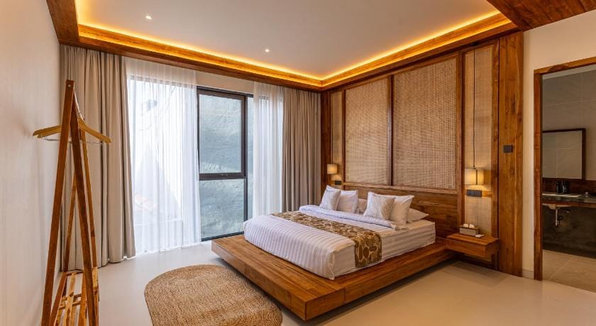 Villa 3 Bed In Seminyak PO-4312