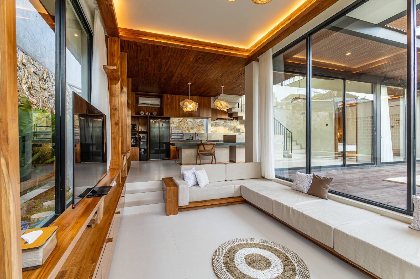 Villa 3 Bed In Seminyak PO-4312