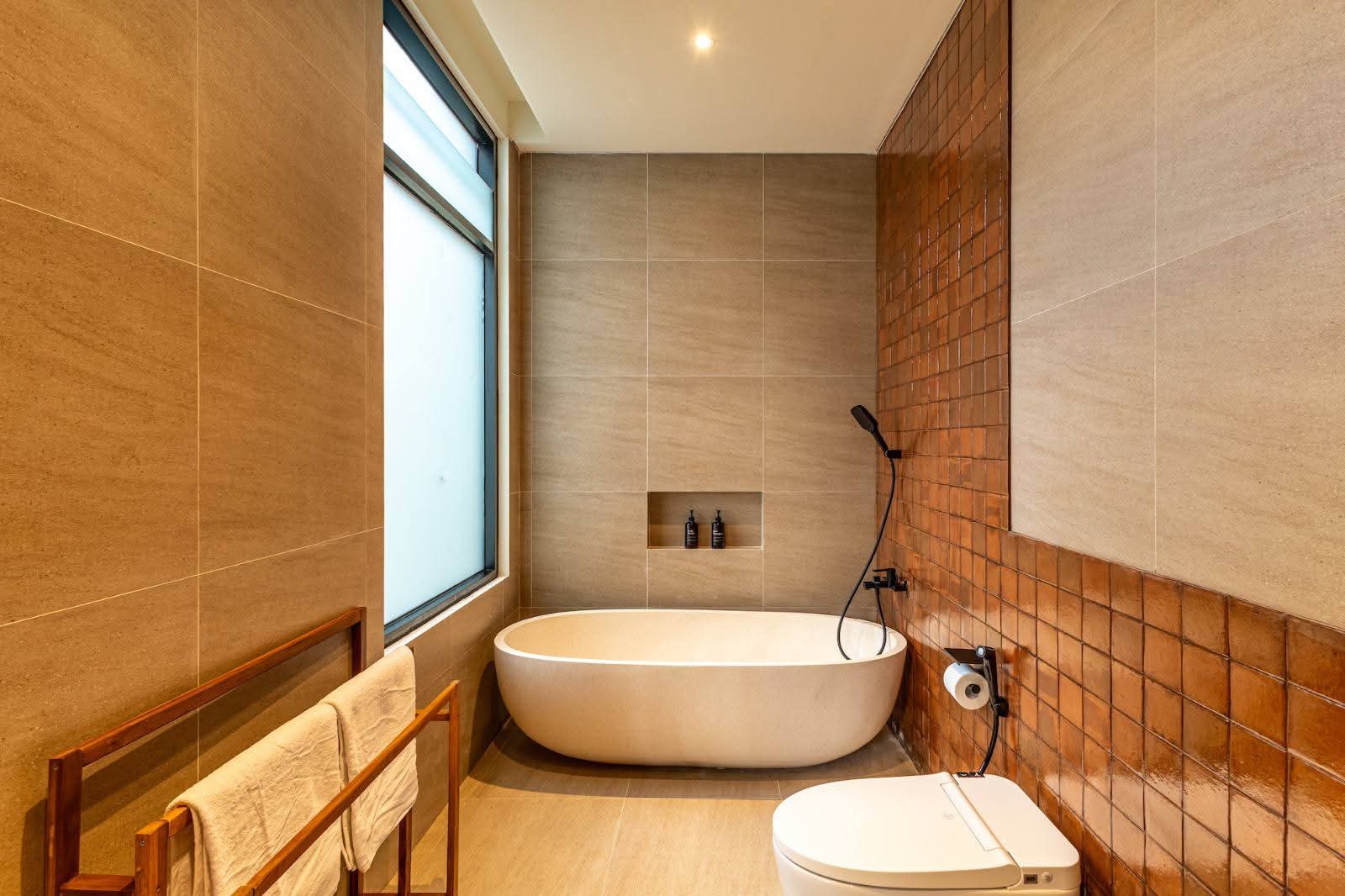 Villa 3 Bed In Seminyak PO-4312