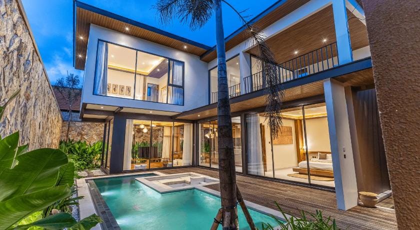 Villa 3 Bed In Seminyak PO-4312