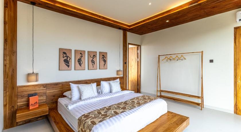 Villa 3 Bed In Seminyak PO-4312