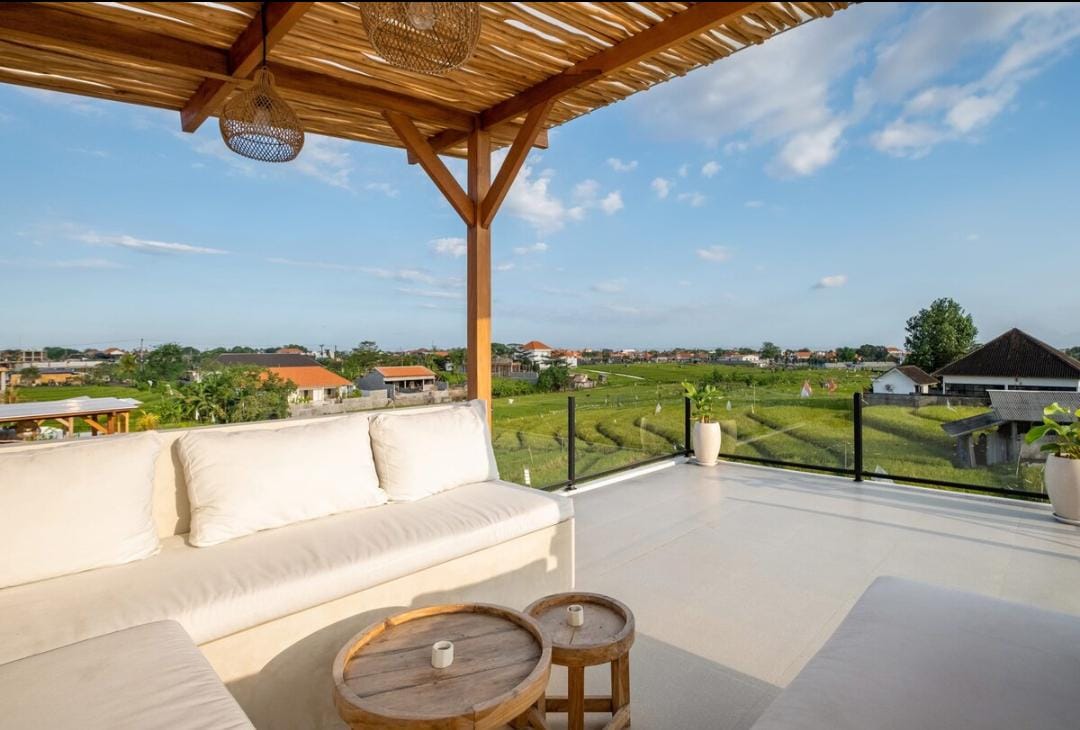 Villa 3 bed In Pererenan EK-3525