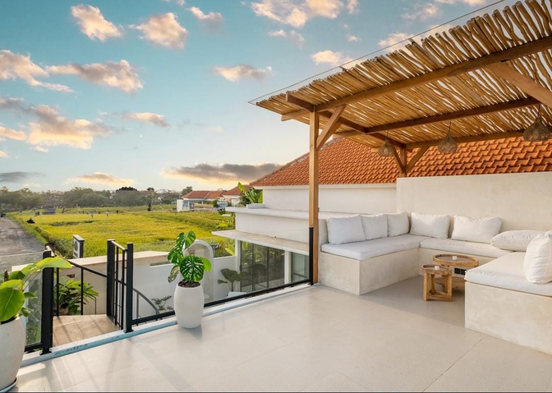Villa 3 bed In Pererenan EK-3525