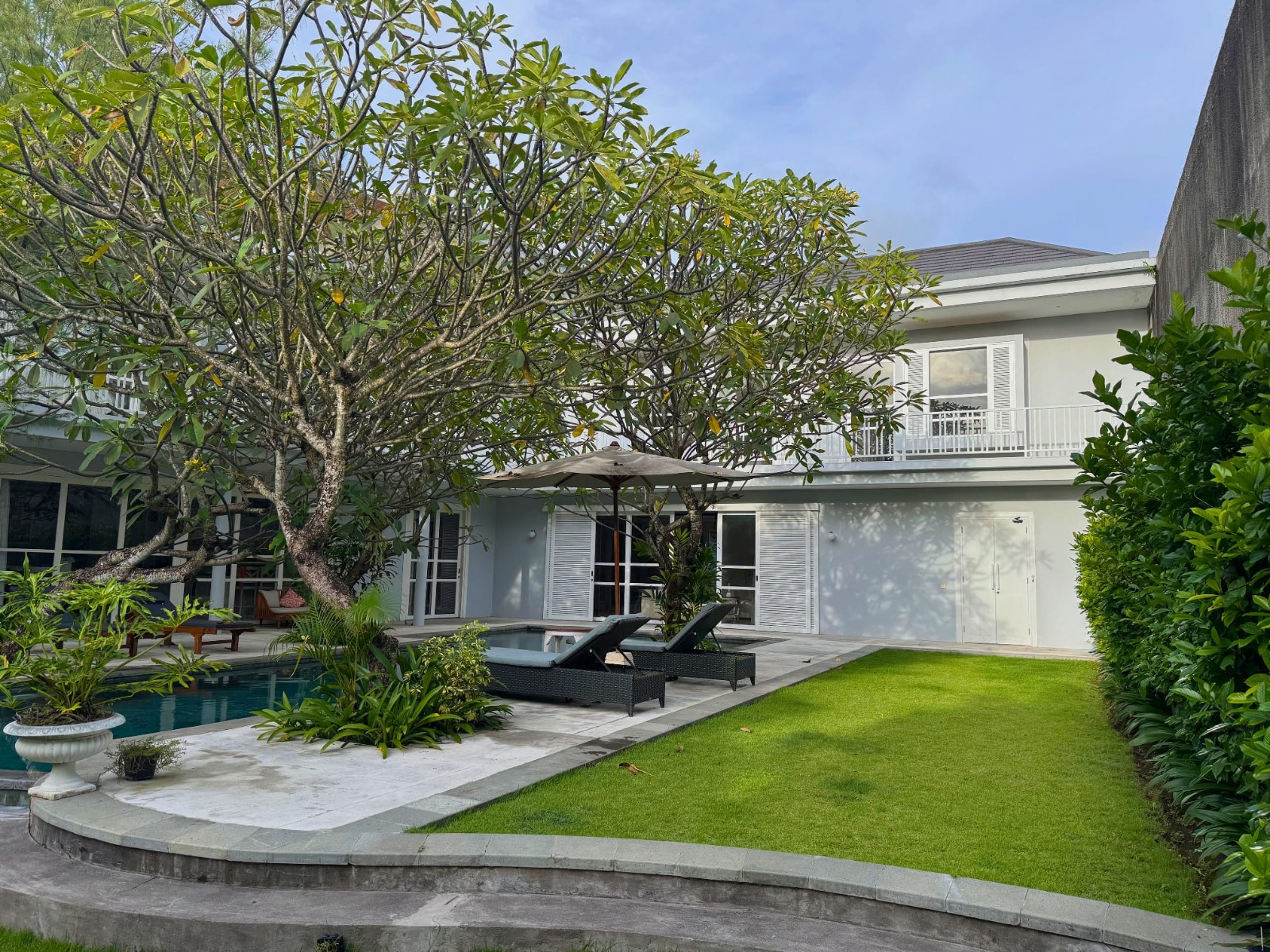 Villa  4 Bed In Berawa, DM-4277