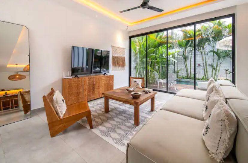Villa 4 Bed In Berawa PO-3930