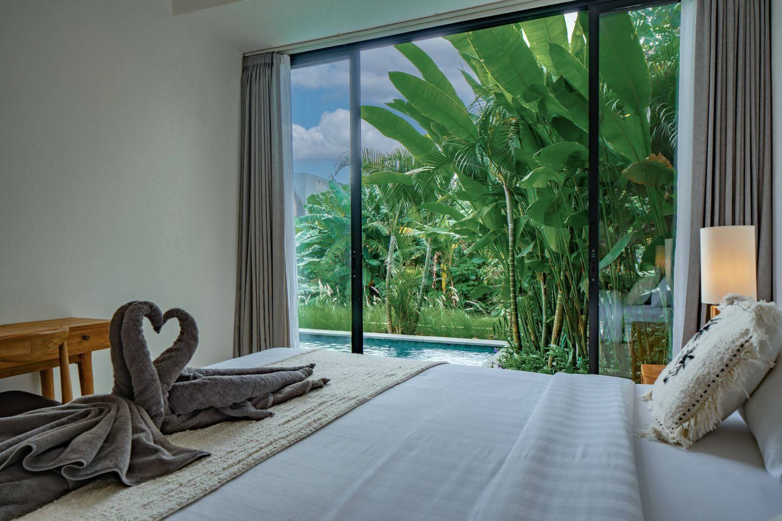 Villa 4 Bed In Berawa PO-3930
