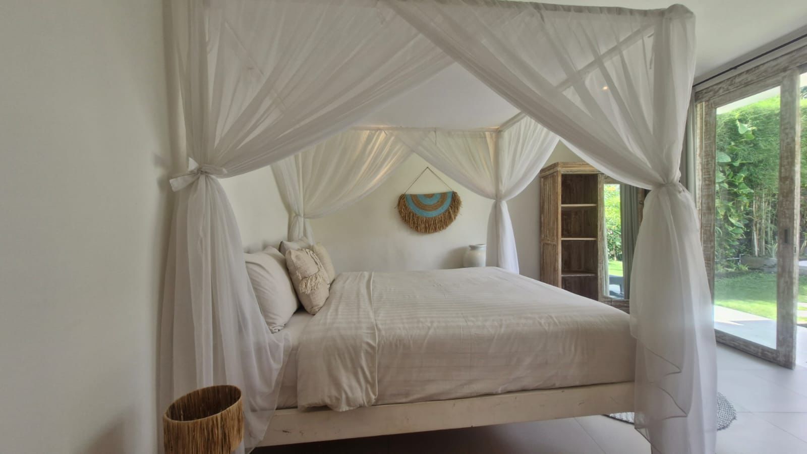 Villa 4 Bed In Bumbak,Umalas CR-3949