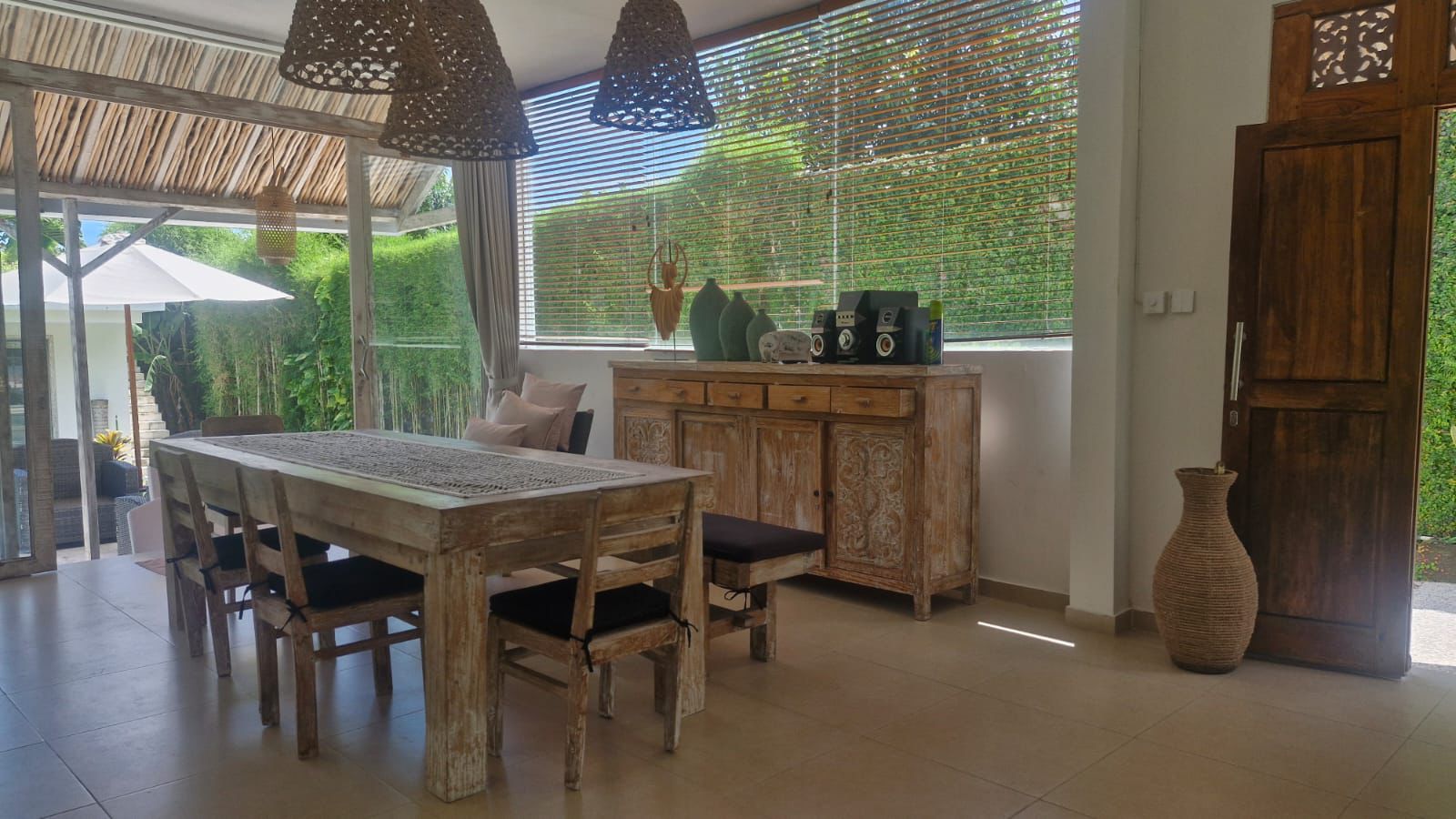 Villa 4 Bed In Bumbak,Umalas CR-3949