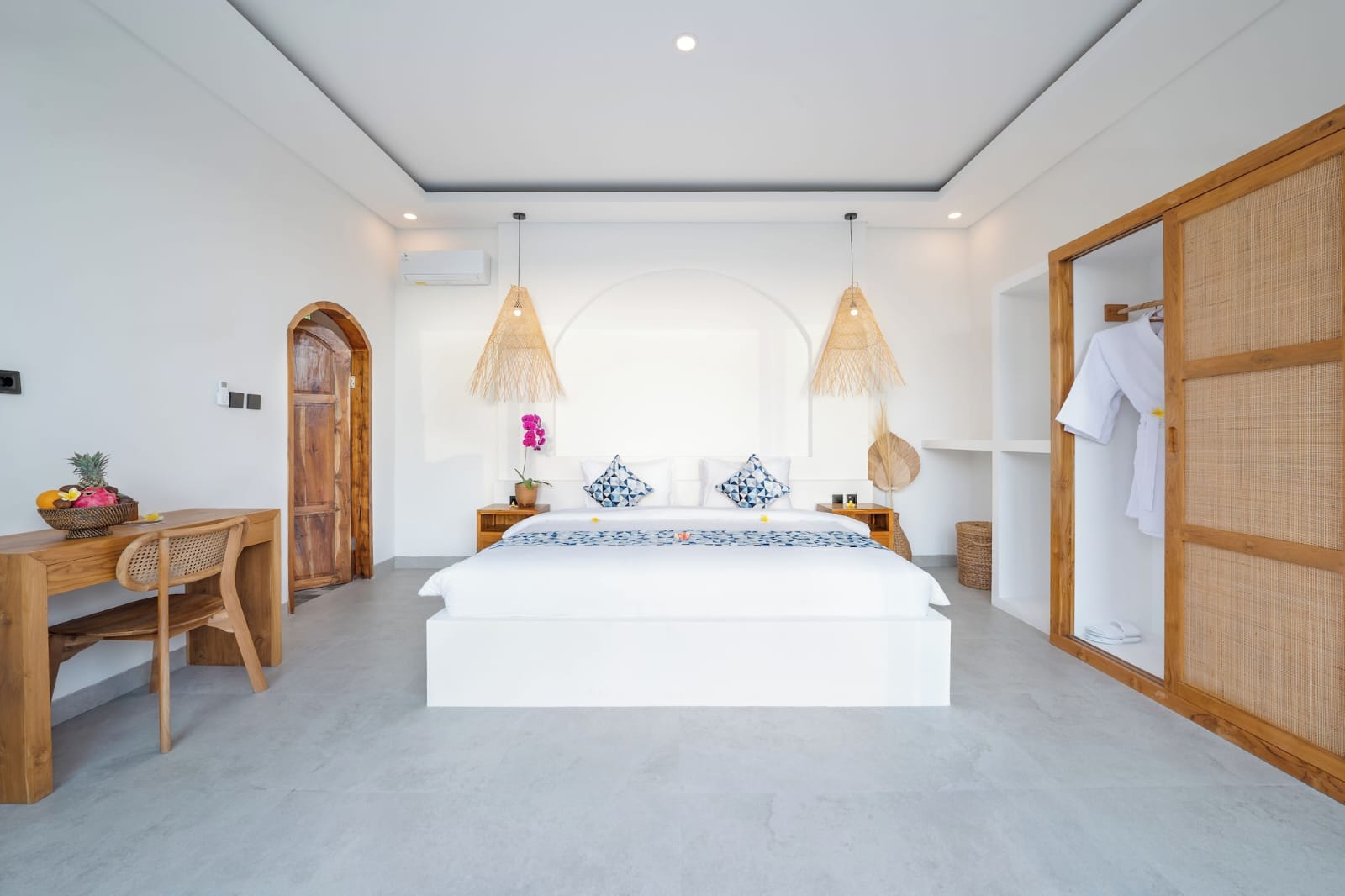 Villa canggu Bali EK-4236