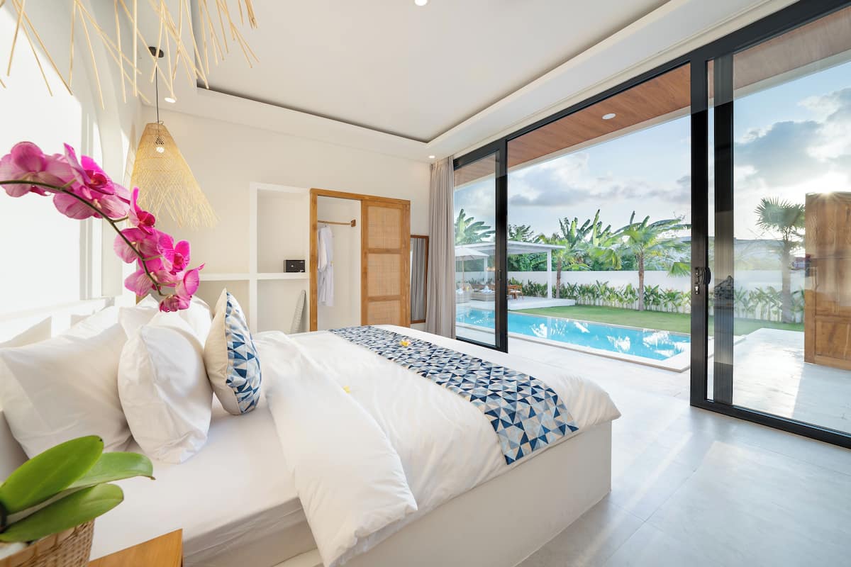 Villa canggu Bali EK-4236