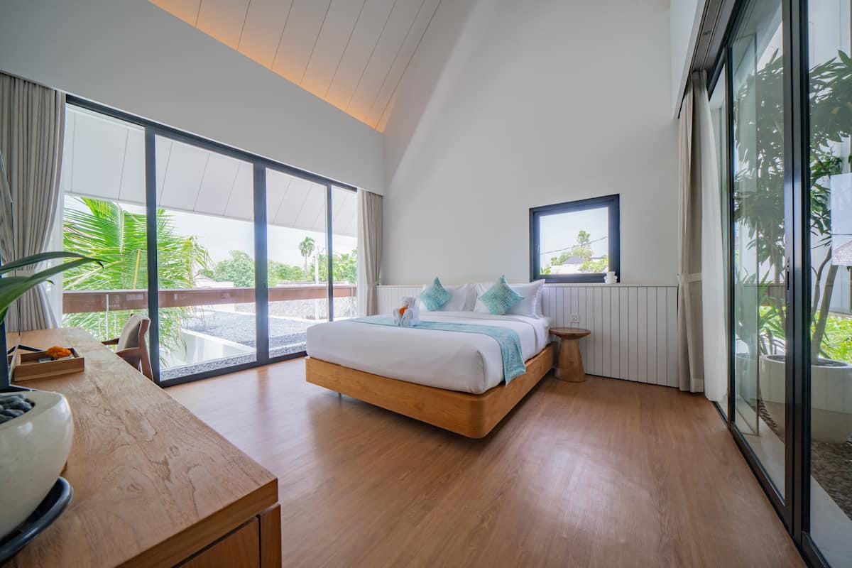 Villa 4 Bed In Pererenan PO-4103
