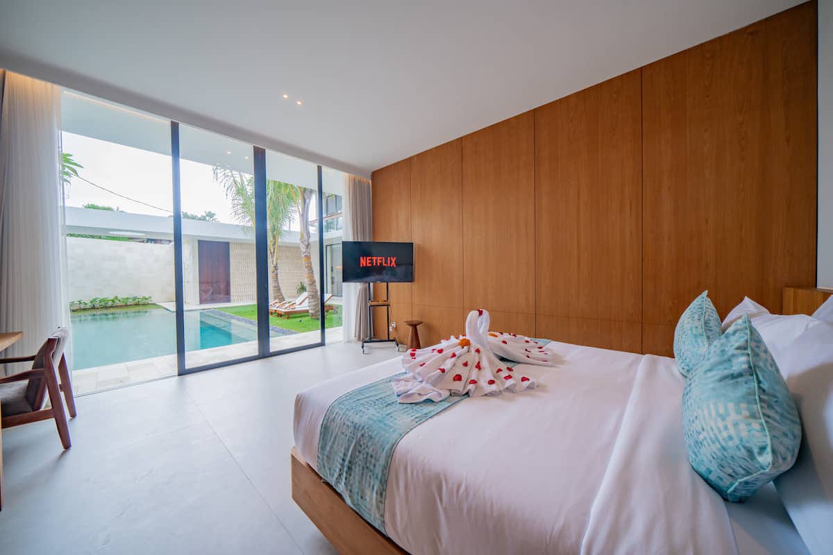 Villa 4 Bed In Pererenan PO-4103