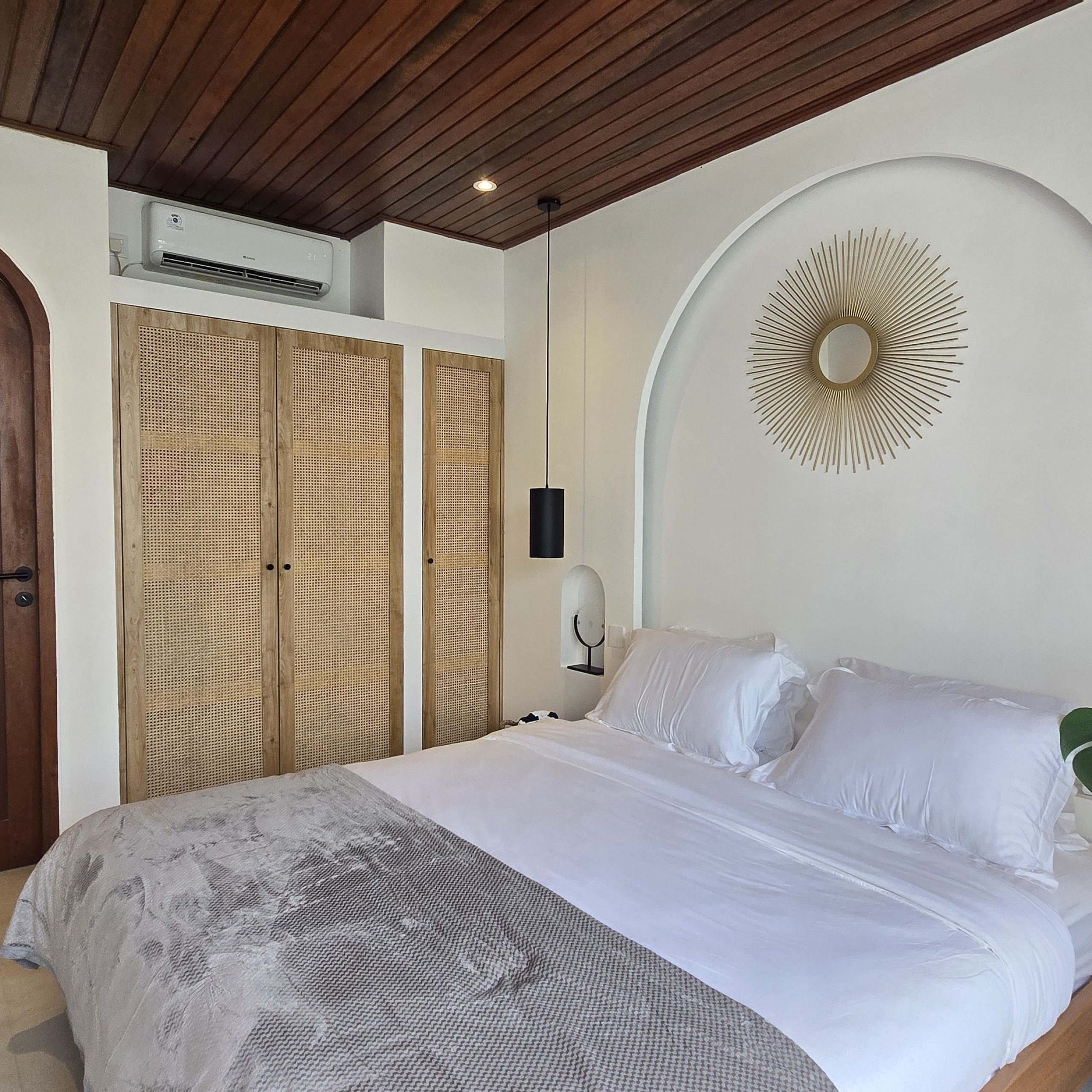 Villa  3 Bed In Pererenan, Bali EK-3748