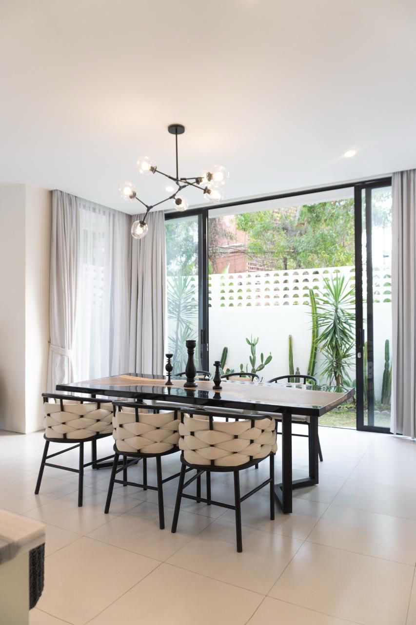 Villa 4 Bed EK-3952