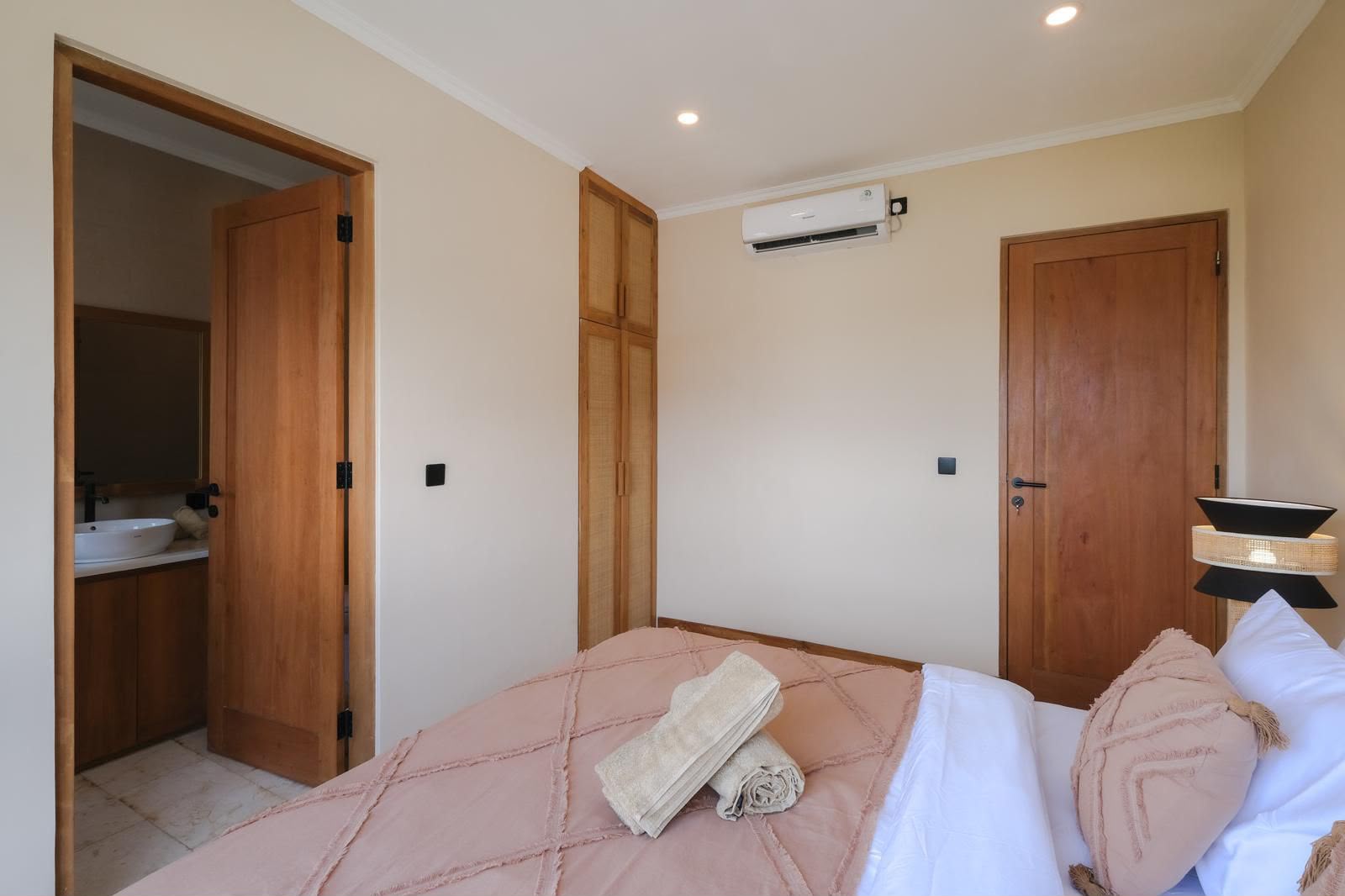Villa 2 Bed PR-4356