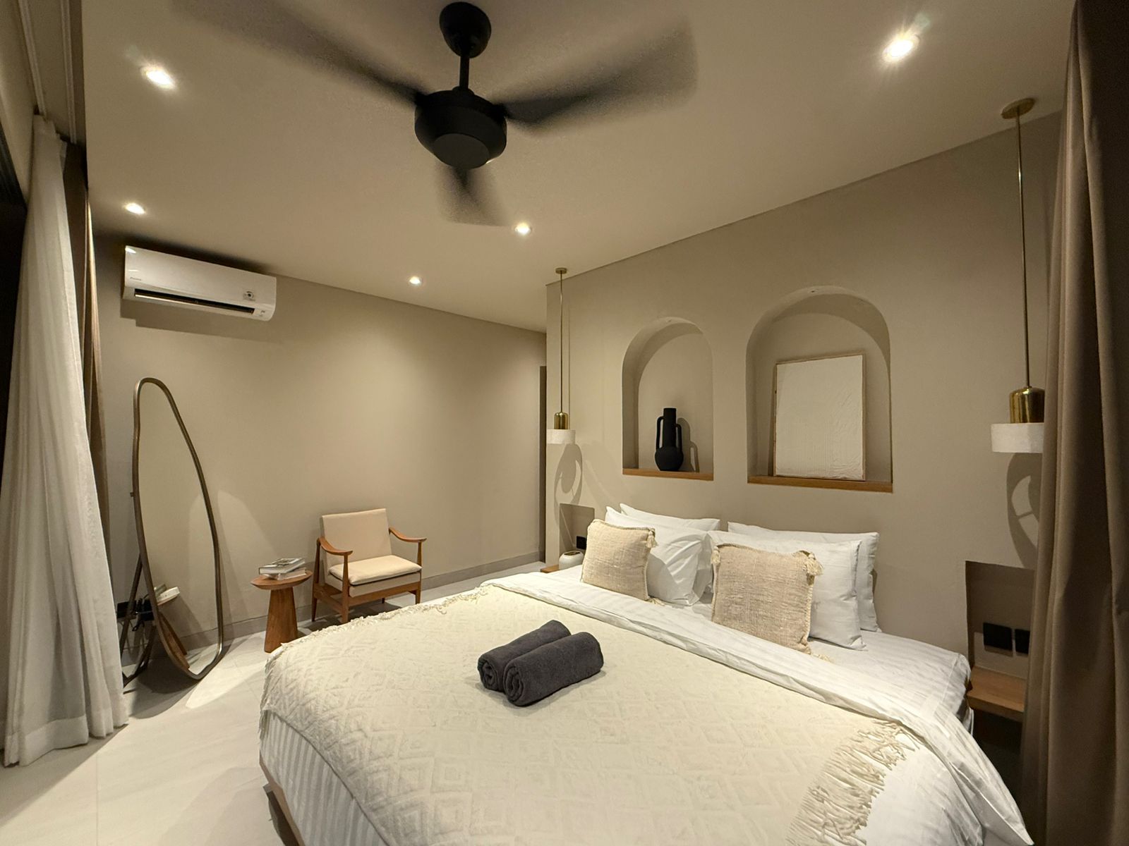 Villa 2 Bed LU-3757