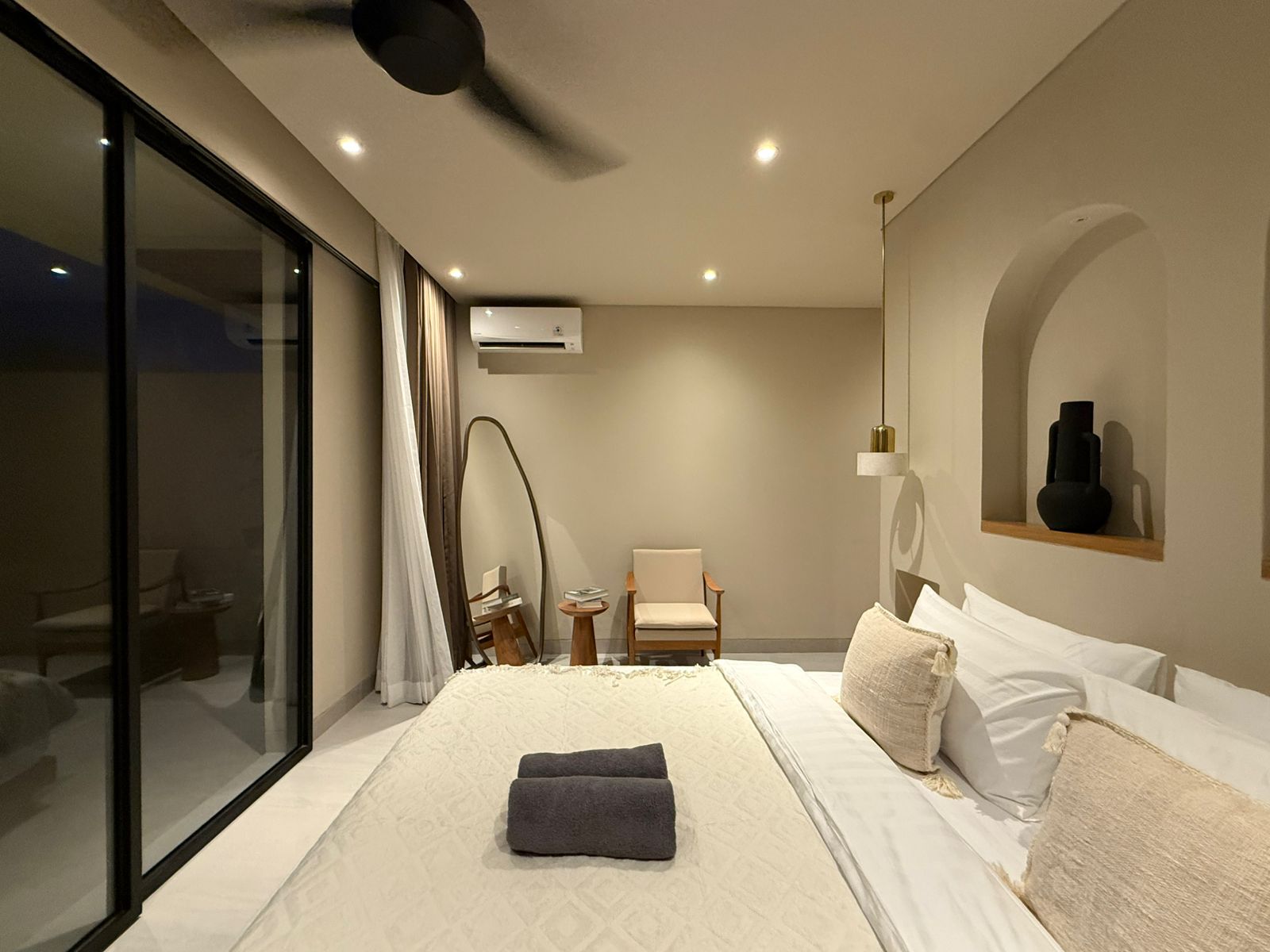 Villa 2 Bed LU-3757
