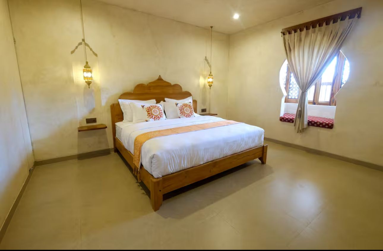 Villa 2 Bed EK-3736