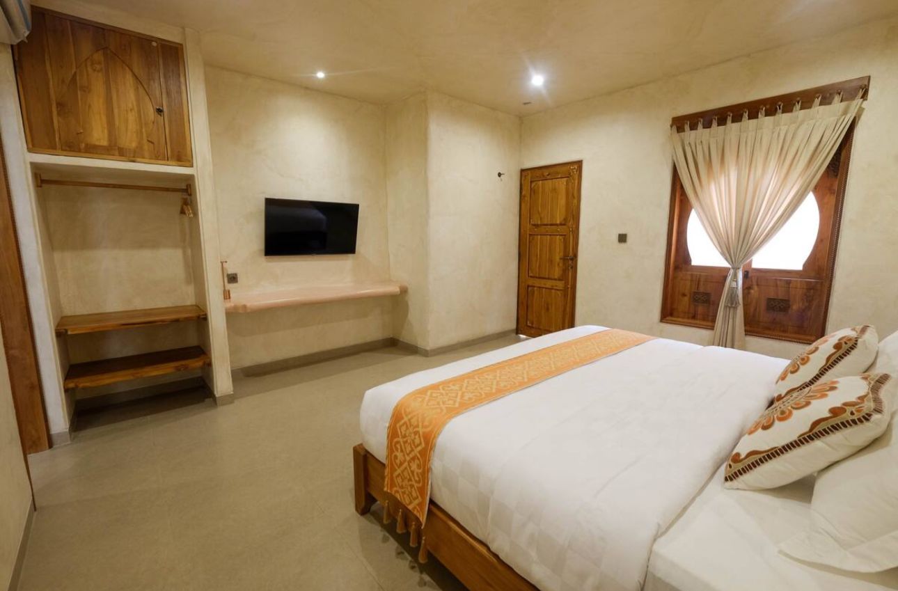 Villa 2 Bed EK-3736