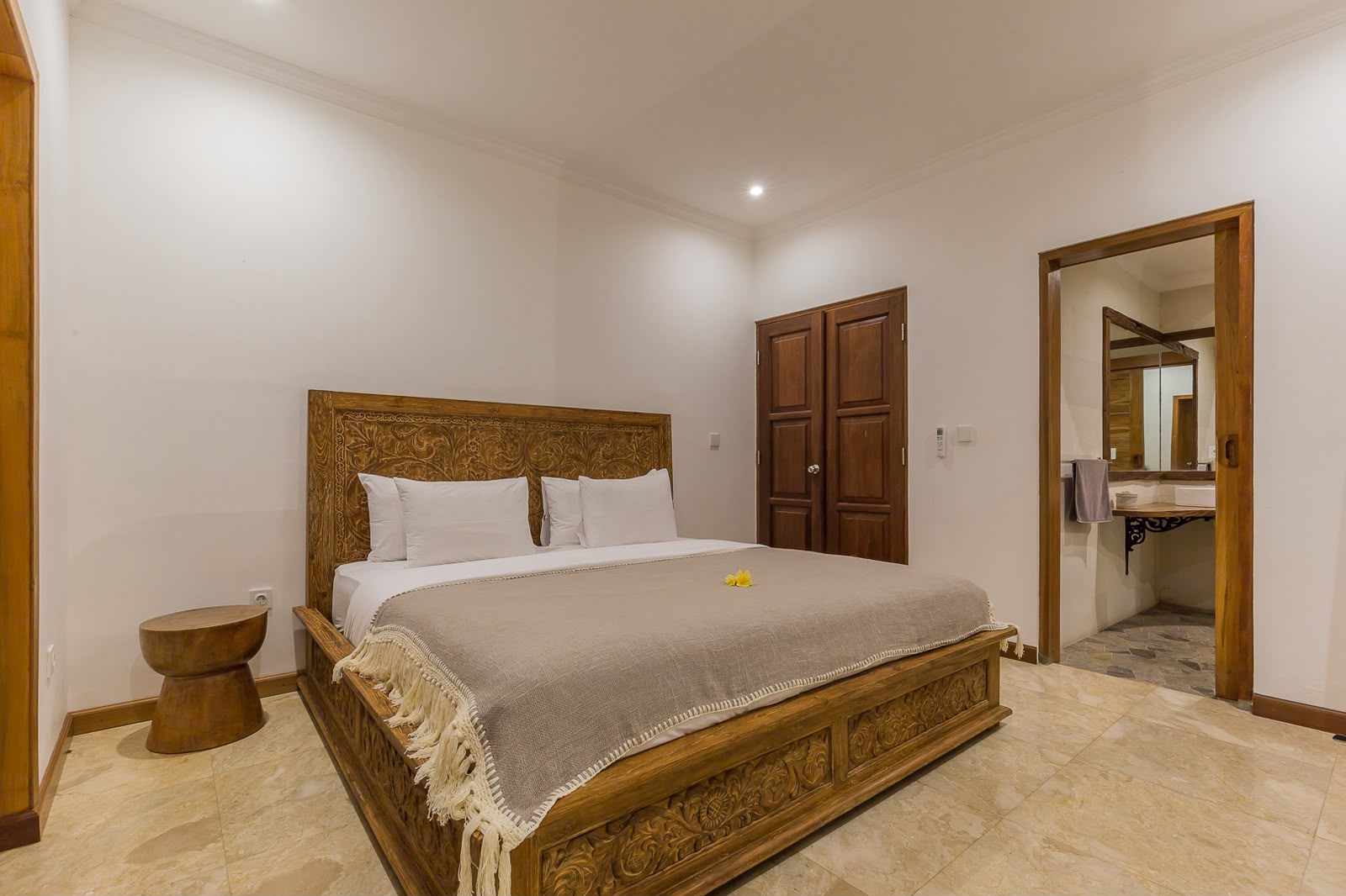 Villa 3 Bed CR-4350