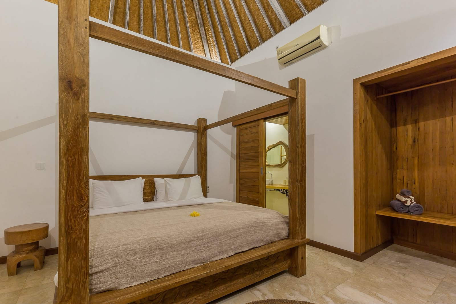 Villa 3 Bed CR-4350
