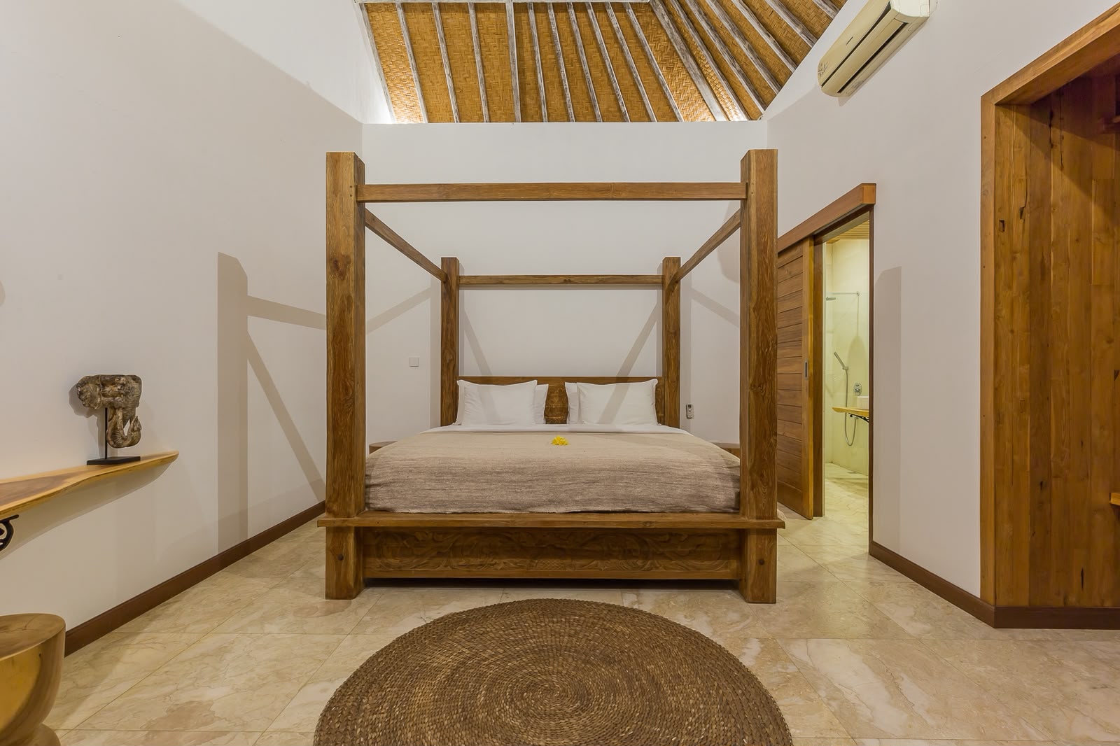 Villa 3 Bed CR-4350