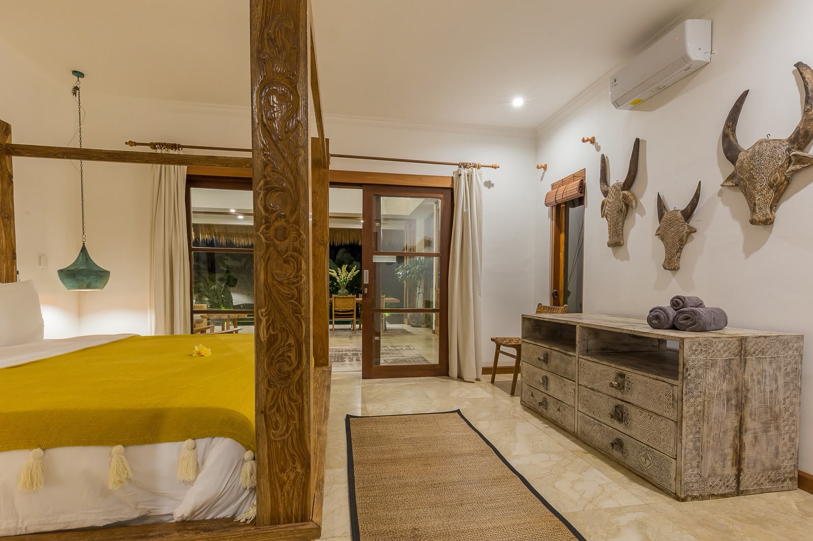 Villa 3 Bed CR-4350
